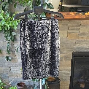 Joseph Ribkoff Black and Silver Sequin Pencil Skirt
